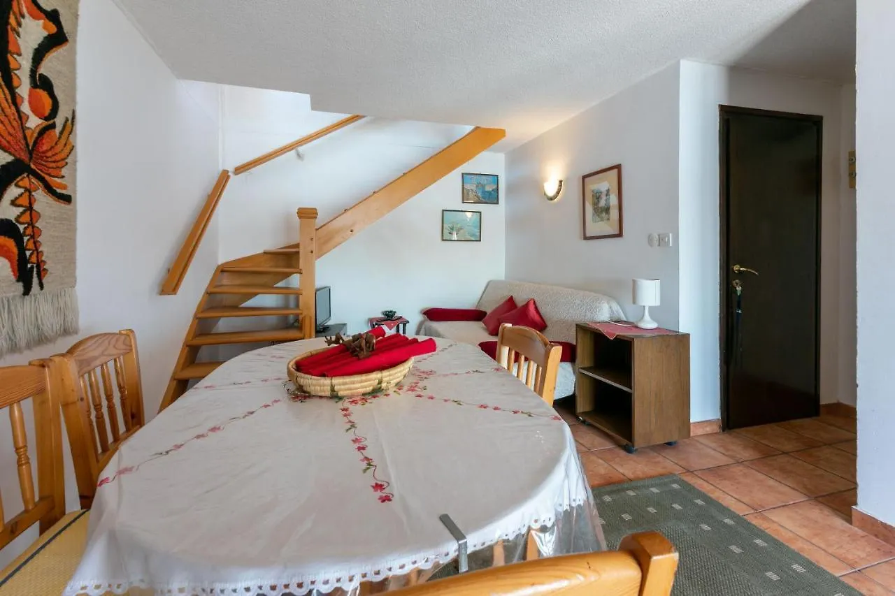 Apartments Vera Supetarska Draga
