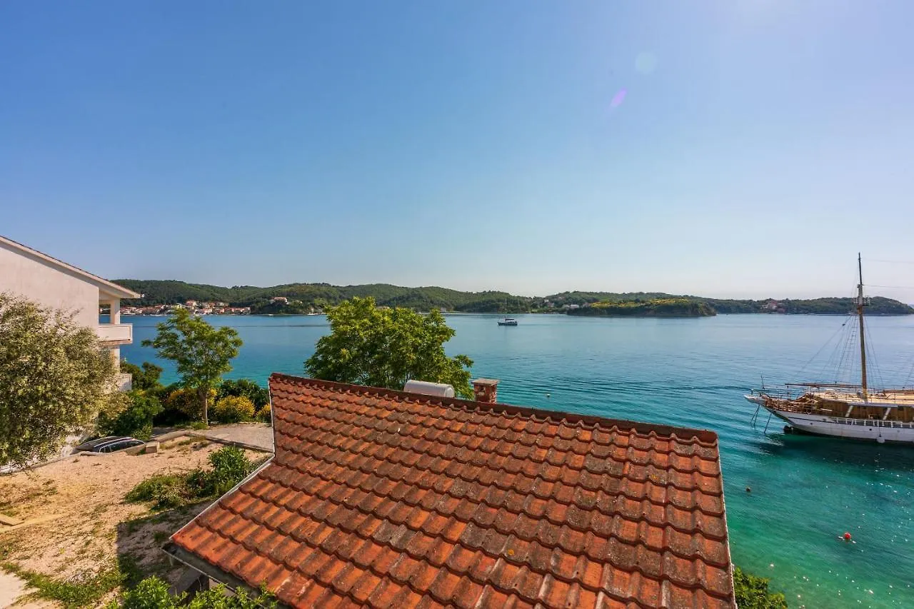 Apartments Vera Supetarska Draga Croatia
